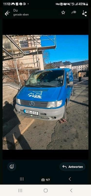Blau Gebraucht 2003 Mercedes Vito Van / Kleinbus | 1.990 € - Bild 1/4