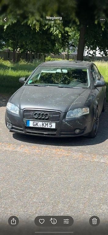 Grau Gebraucht 2004 Audi A4 S-Line Limousine | 2.222 € (Guter Preis) - Bild 1/4