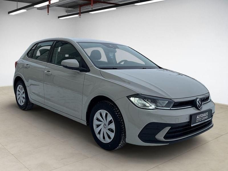 Neu VW Polo Life 95 PS (69 kW) 2026 Grau Limousine