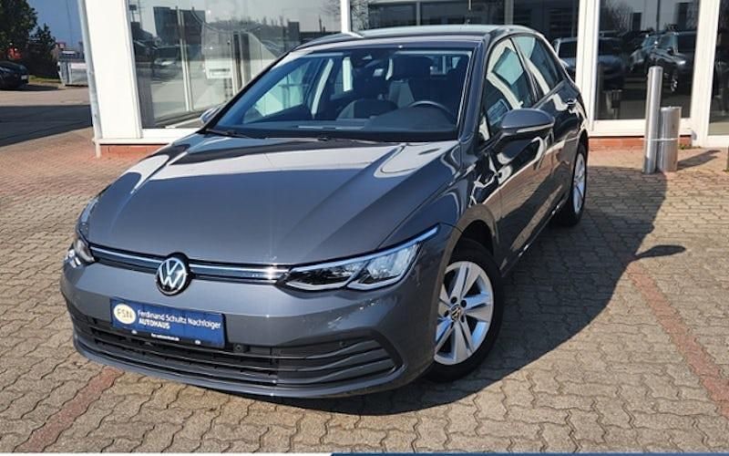 Gebraucht VW Golf VIII Life 116 PS (85 kW) 2021 Delfingrau metallic Limousine