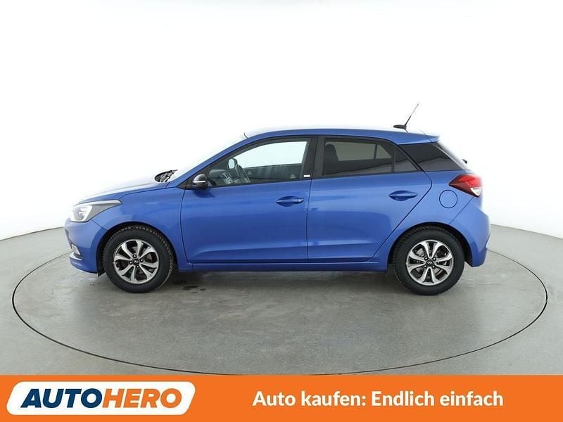 Gebraucht Hyundai i20 Passion 84 PS (61 kW) 2018 Blau Limousine