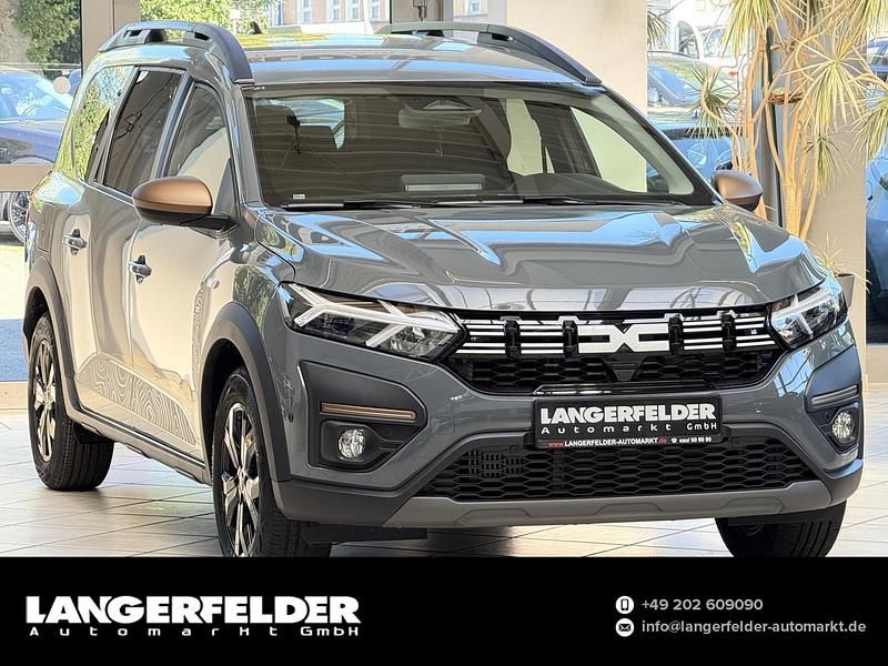 Khakigrün Neu 2025 Dacia Jogger Extreme Van / Kleinbus | 21.999 € (Fairer Preis) - Bild 1/4