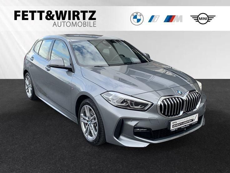 Skyscraper grau metallic Gebraucht 2024 BMW 118 M Sport Kleinwagen | 26.800 € (Guter Preis) - Bild 1/3