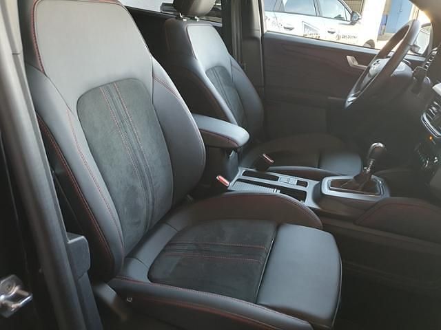 Gebraucht Ford Kuga ST-Line X 150 PS (110 kW) 2024 Schwarz, obsidianschwarz metallic SUV