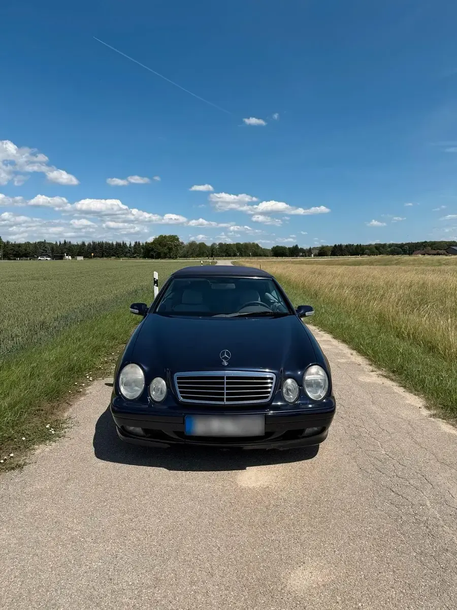 Gebraucht Mercedes CLK200 163 PS (119 kW) 2001 Blau Cabrio