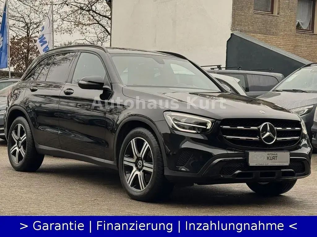 Gebraucht Mercedes GLC220 194 PS (142 kW) 2020 Schwarz SUV