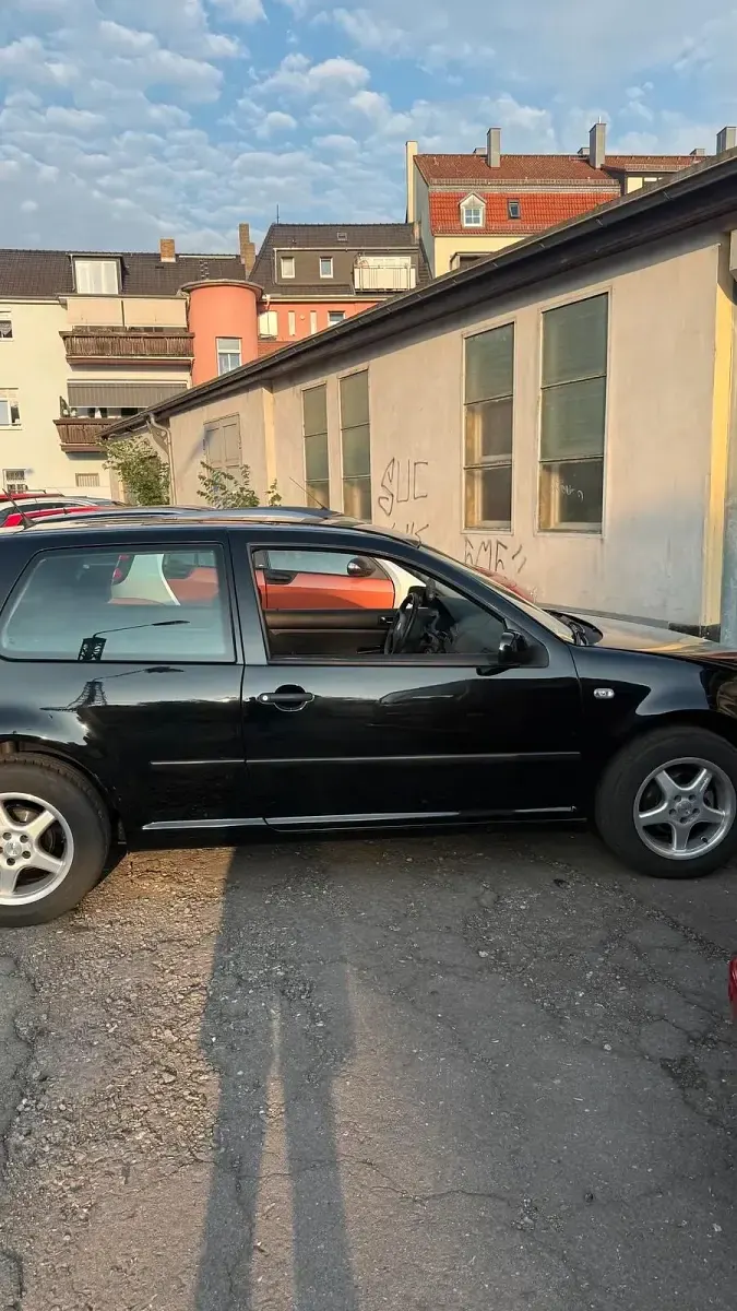 Gebraucht VW Golf IV 75 PS (55 kW) 2003 Schwarz Limousine