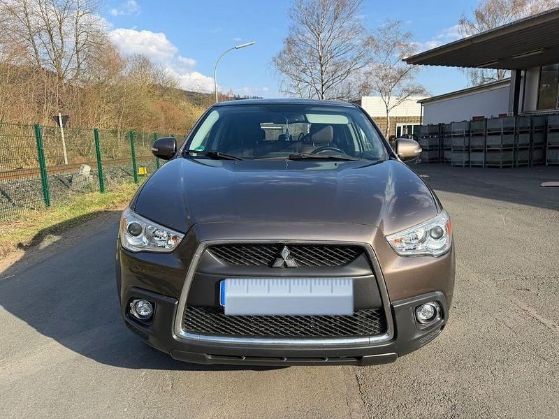 Gebraucht Mitsubishi ASX 150 PS (110 kW) 2012 Braun SUV