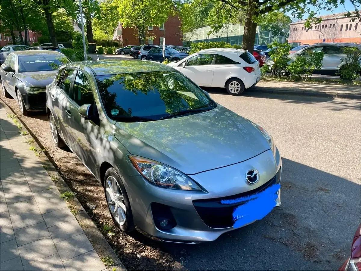 Gebraucht Mazda 3 105 PS (77 kW) 2012 Silber Limousine