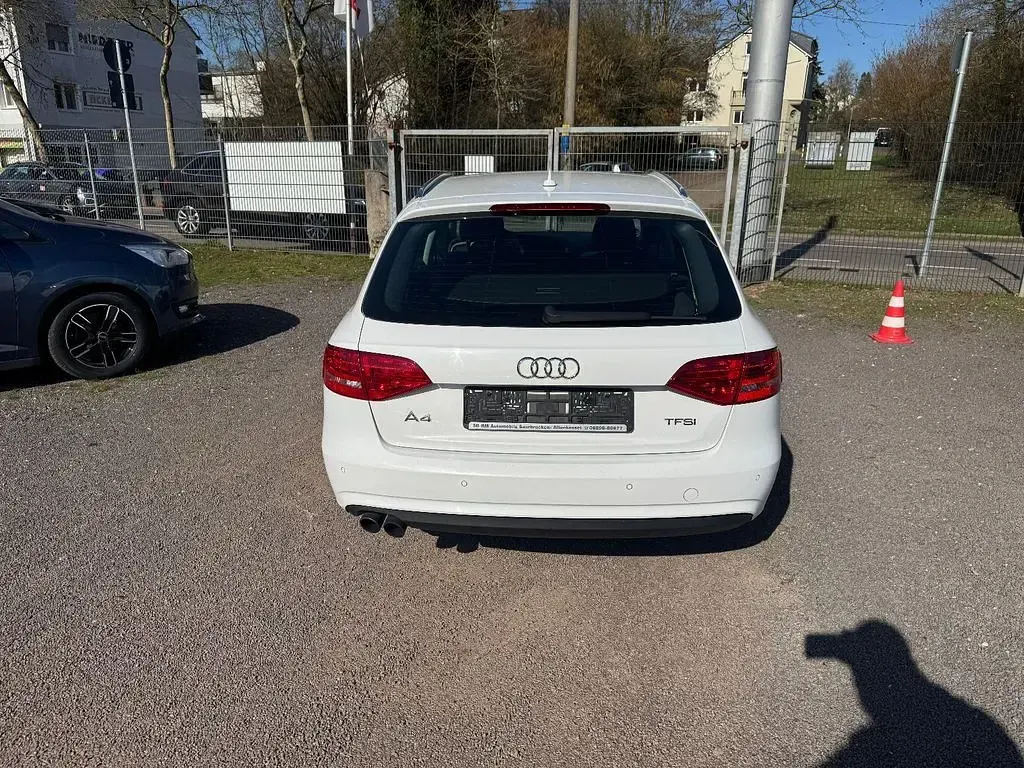 Używany Audi A4 120 KM (88 kW) 2015 Biały Sedan/Limuzyna