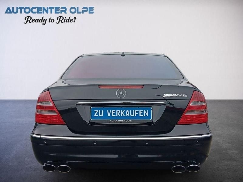 Gebraucht Mercedes E500 AMG 306 PS (225 kW) 2004 Schwarz Limousine