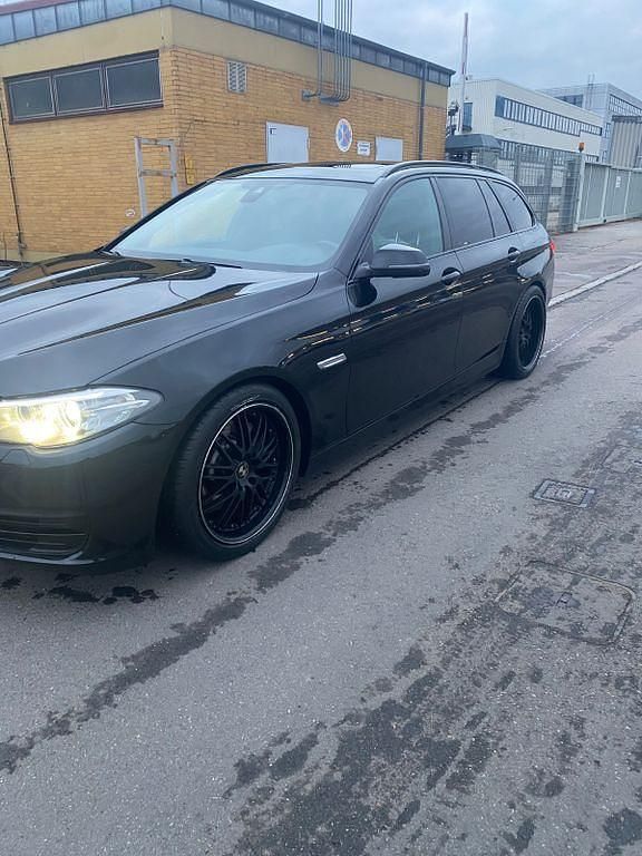 Gebraucht BMW 525 Performance 218 PS (160 kW) 2013 Schwarz Kombi