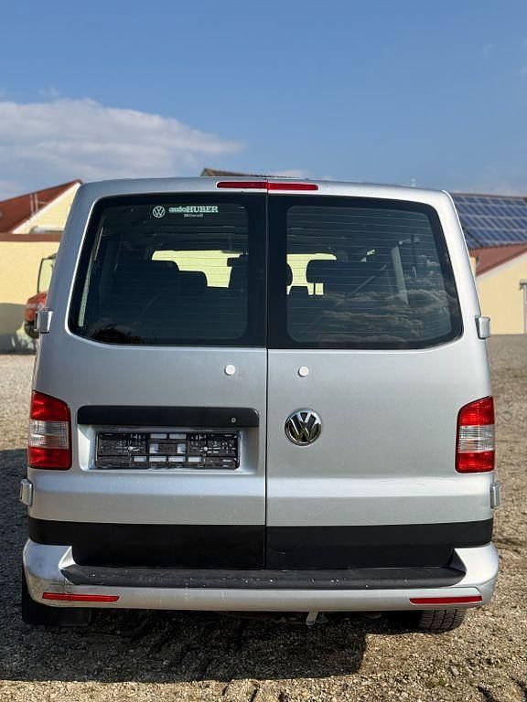 Gebraucht VW T5 Comfortline 140 PS (102 kW) 2012 Silber Van