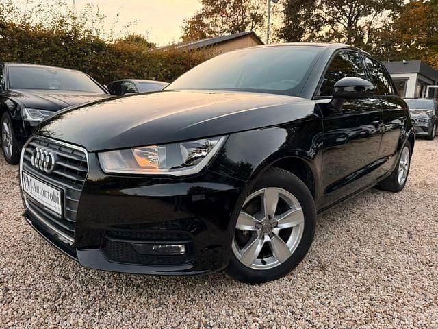 Schwarz Gebraucht 2016 Audi A1 Sportback Sport Kleinwagen | 11.890 € (Fairer Preis) - Bild 1/4