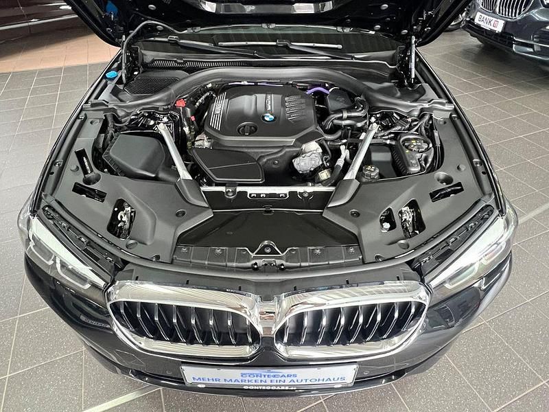 Gebraucht BMW 520 Sport Line 190 PS (139 kW) 2022 Schwarz Kombi