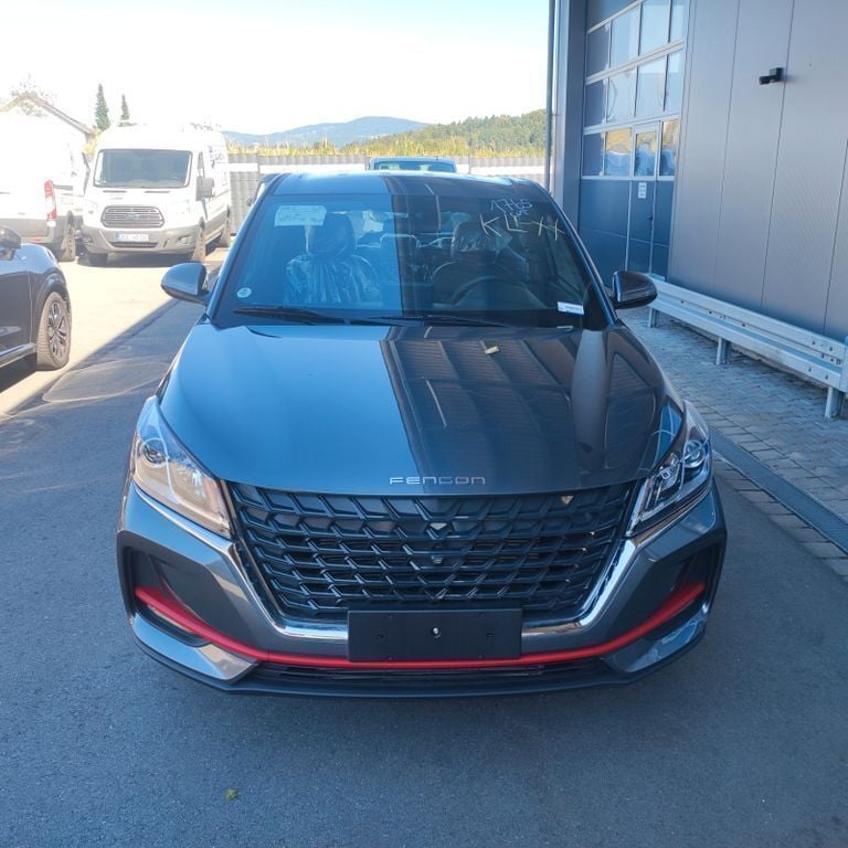 Gebraucht DFSK Fengon 106 PS (77 kW) 2024 Grau Limousine