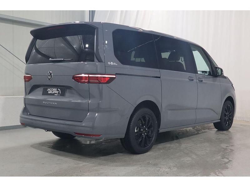 Neu VW Multivan Goal 150 PS (110 kW) 2025 Pure grey Van