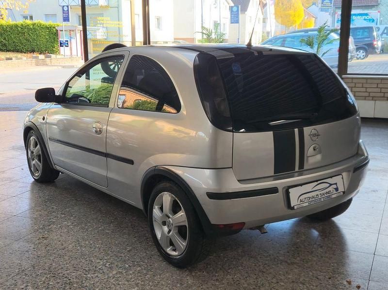 Gebraucht Opel Corsa 60 PS (44 kW) 2004 Silber Kleinwagen