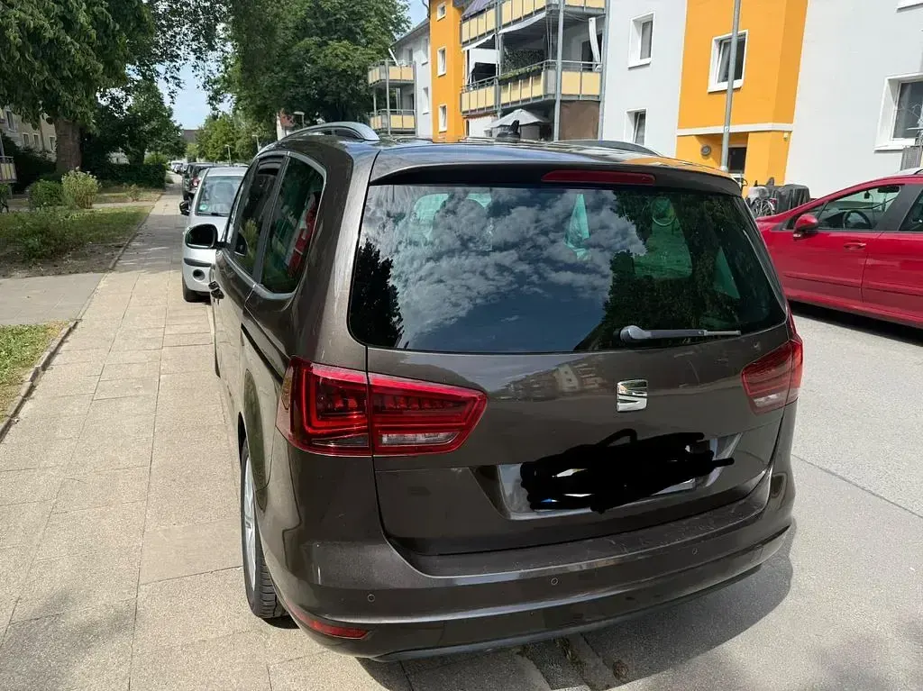 Gebraucht Seat Alhambra 184 PS (135 kW) 2015 Braun Van / Kleinbus