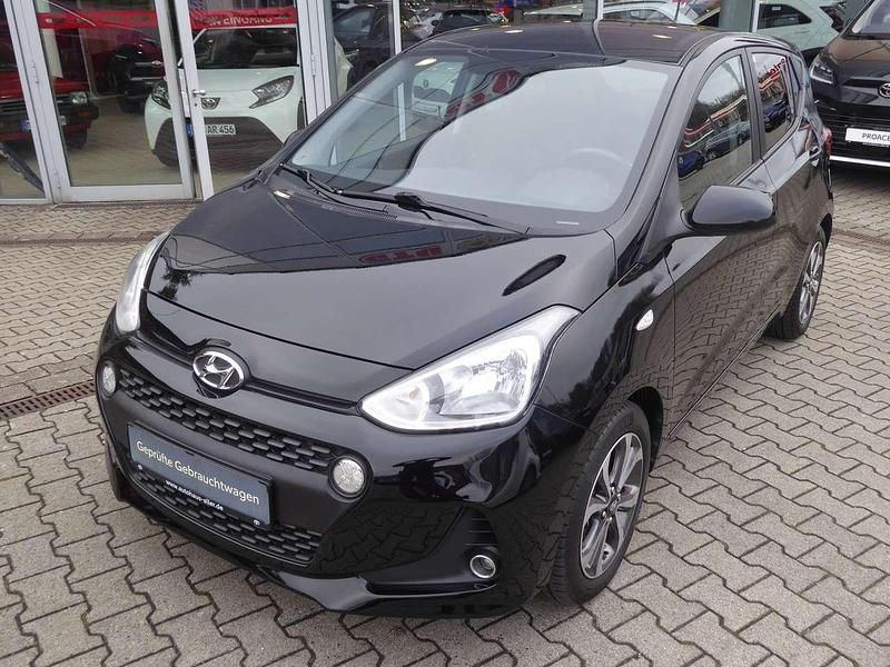 Gebraucht Hyundai i10 YES! 87 PS (63 kW) 2017 Schwarz Kleinwagen