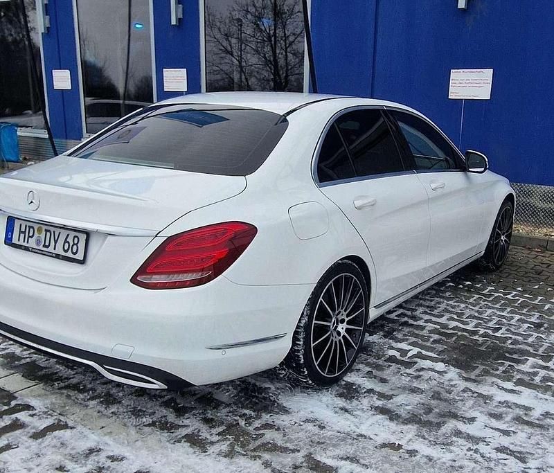 Gebraucht Mercedes C220 170 PS (125 kW) 2014 Weiß Limousine