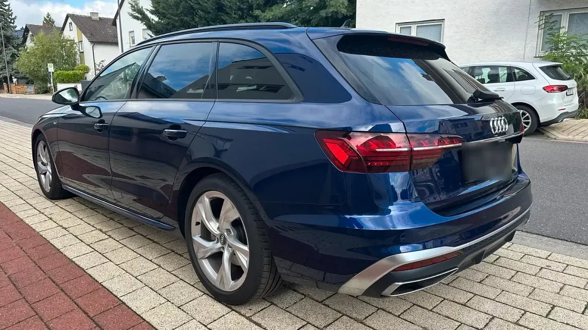 Gebraucht Audi A4 S-Line 150 PS (110 kW) 2020 Blau Kombi