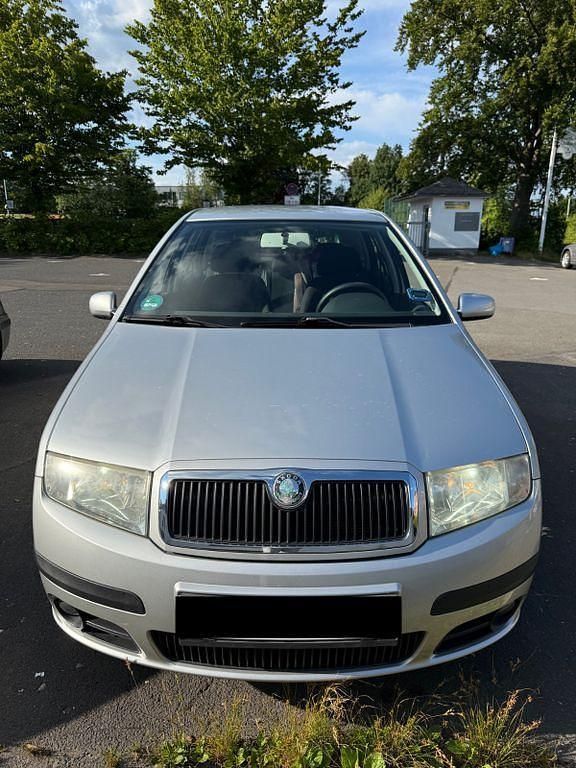 Silber Gebraucht 2008 Skoda Fabia Classic Kombi | 2.800 € (Fairer Preis) - Bild 1/4