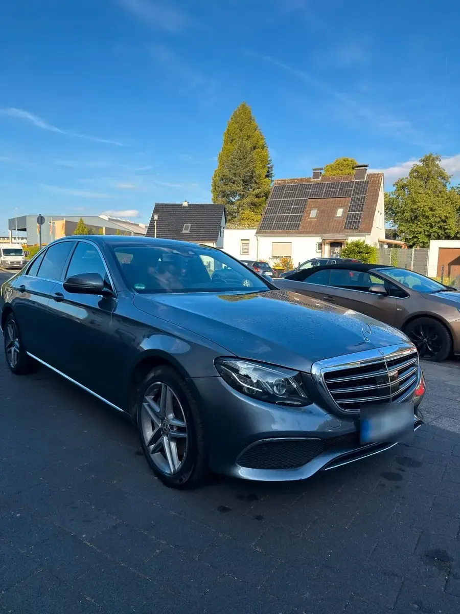 Gebraucht Mercedes E350 258 PS (189 kW) 2016 Limousine