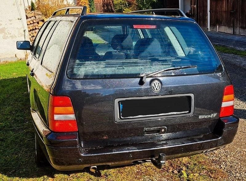 Gebraucht VW Golf III 101 PS (74 kW) 1998 Schwarz Kombi