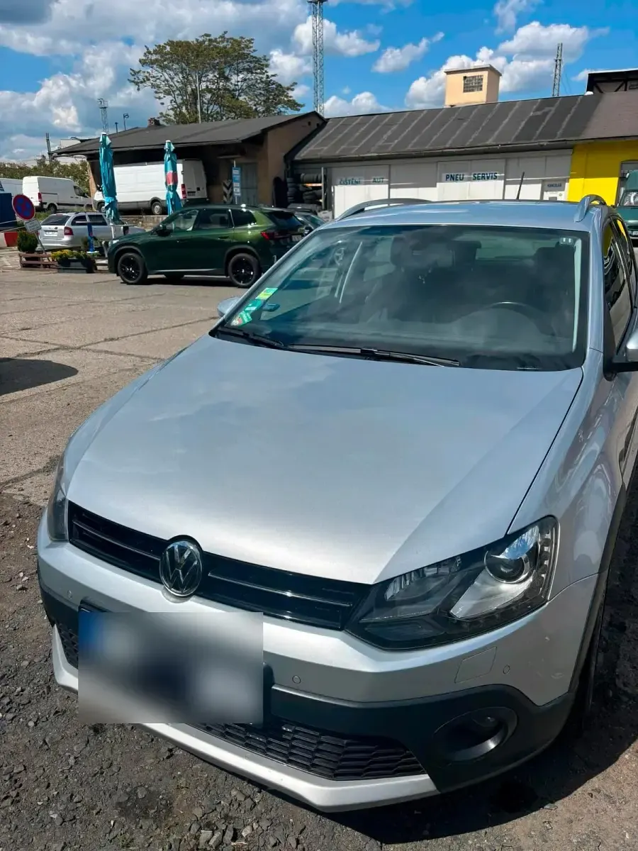 Gebraucht VW Polo Cross 90 PS (66 kW) 2016 Silber Kleinwagen