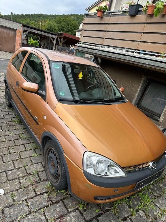 Orange Gebraucht 2003 Opel Corsa Sport Limousine | 650 € - Bild 1/4