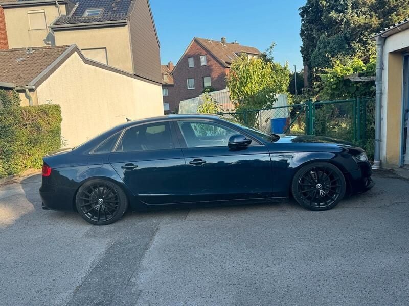 Blau Gebraucht 2008 Audi A4 Attraction Limousine | 5.200 € (Superpreis) - Bild 1/4