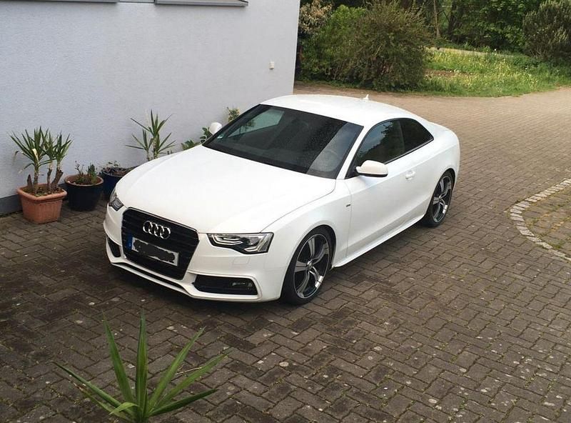 Gebraucht Audi A5 Sport 211 PS (155 kW) 2013 Weiß Coupé