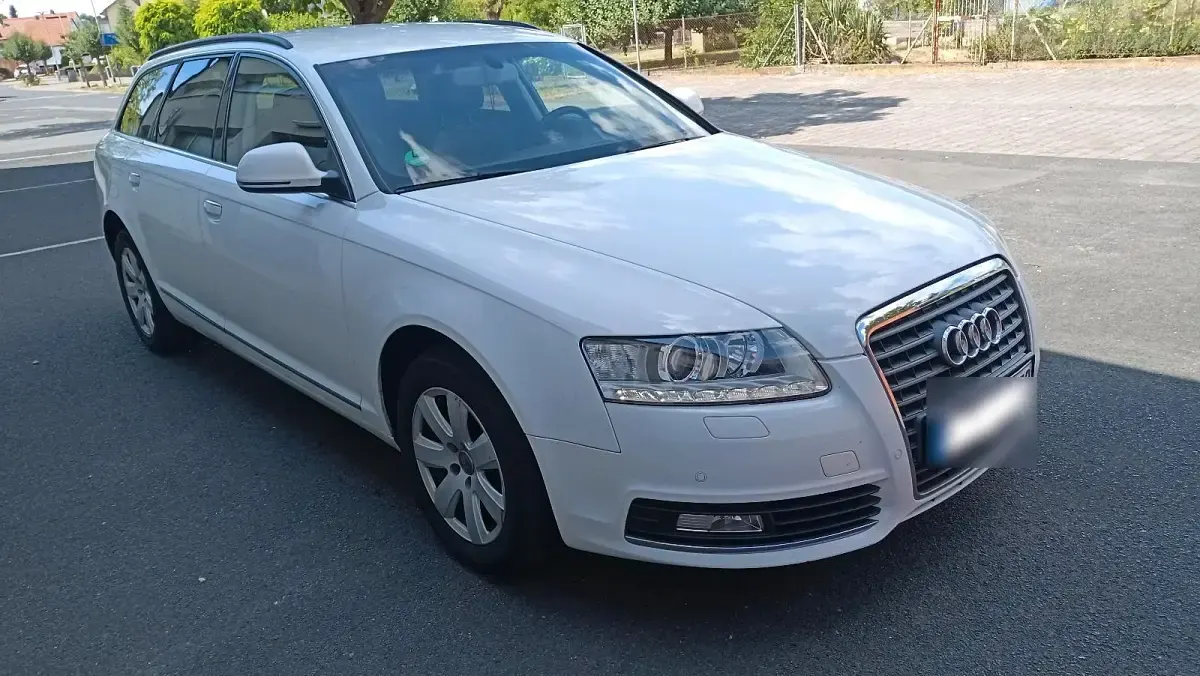 Gebraucht Audi A6 170 PS (125 kW) 2011 Weiß Kombi