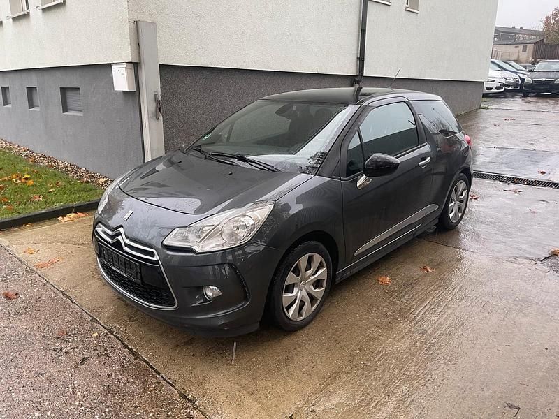 Grau Gebraucht 2013 Citroën DS3 So Chic Kleinwagen | 4.200 € (Fairer Preis) - Bild 1/4