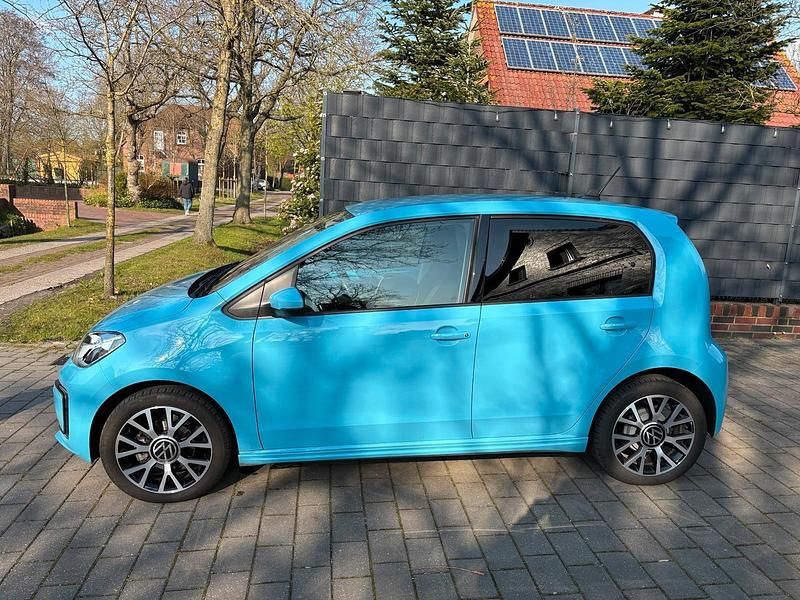 Occasion VW e-up! Style 61 kW (83 ch) 2022 Bleue Citadine