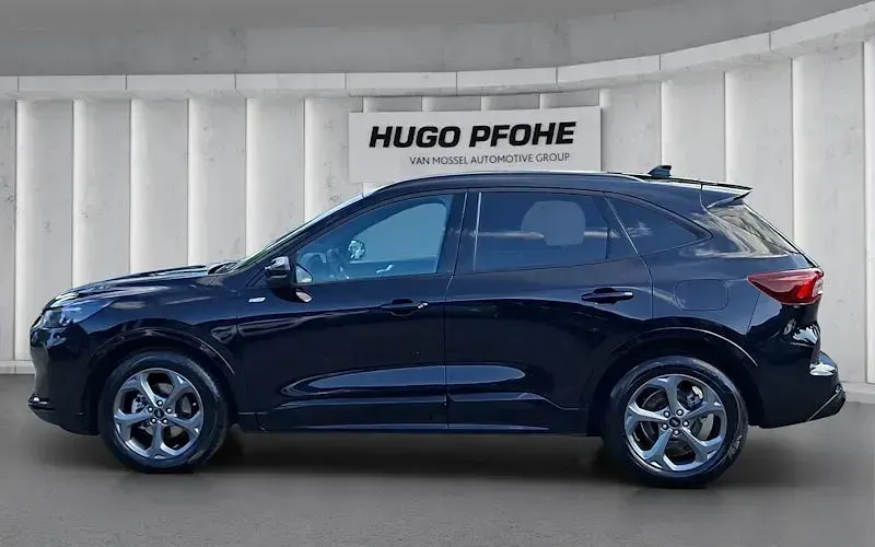 Gebraucht Ford Kuga ST-Line 186 PS (136 kW) 2025 Schwarz SUV