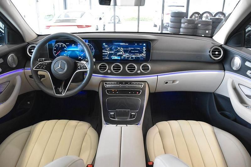 Schwarz Gebraucht 2022 Mercedes E300 AMG line Limousine | 41.850 € (Etwas zu teuer) - Bild 1/4