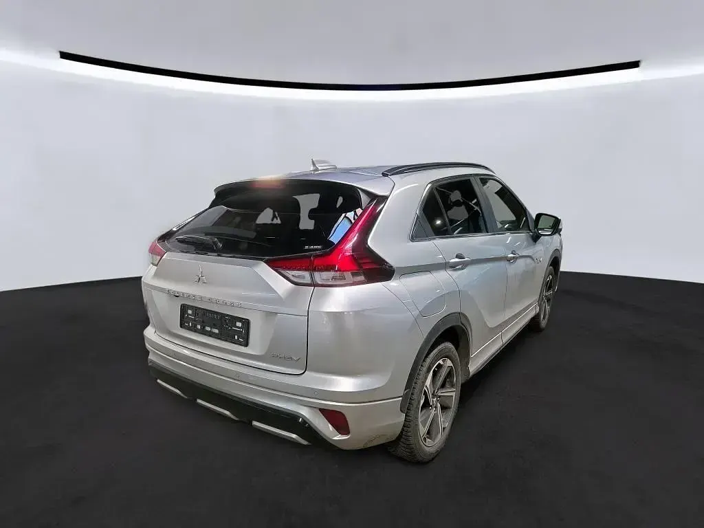 Gebraucht Mitsubishi Eclipse Cross Plus 188 PS (138 kW) 2022 Silber SUV