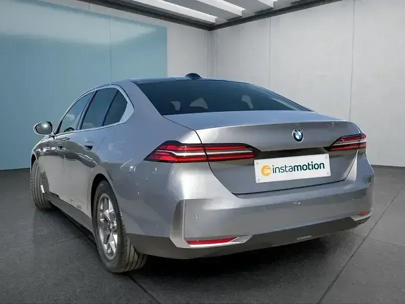 Second-hand BMW 520 197 CP (144 kW) 2024 Gri Berlinǎ