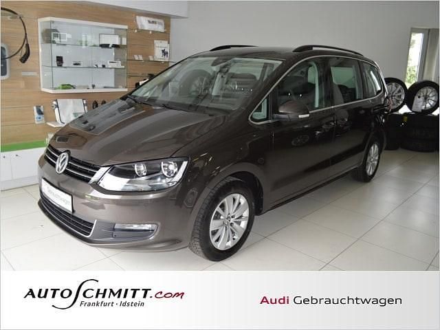 Black oak brown Gebraucht 2022 VW Sharan Comfortline Van / Kleinbus | 33.980 € (Etwas zu teuer) - Bild 1/4