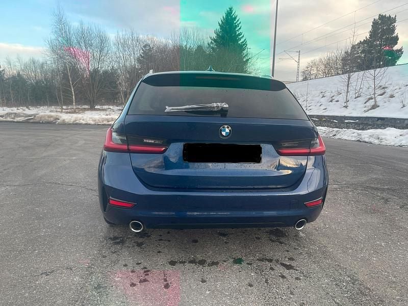 Gebraucht BMW 320 Sport Line 190 PS (139 kW) 2019 Blau Kombi