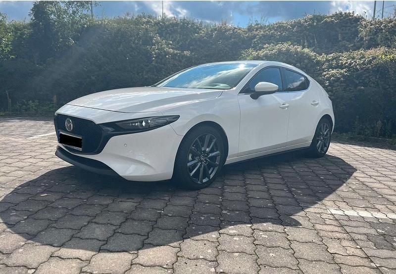 Weiß Gebraucht 2021 Mazda 3 Exclusive-Line Kleinwagen | 20.000 € (Superpreis) - Bild 1/4