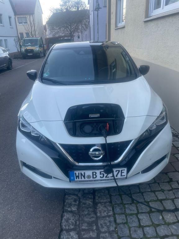 Gebraucht Nissan Leaf 110 kW (150 PS) 2021 Weiß Kleinwagen