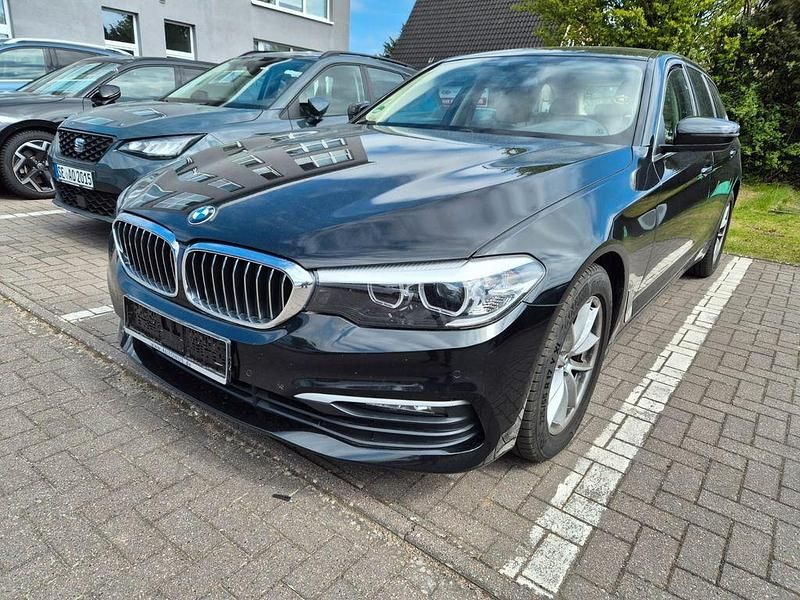 Second-hand BMW 520 Performance 190 CP (139 kW) 2019 Negru Break