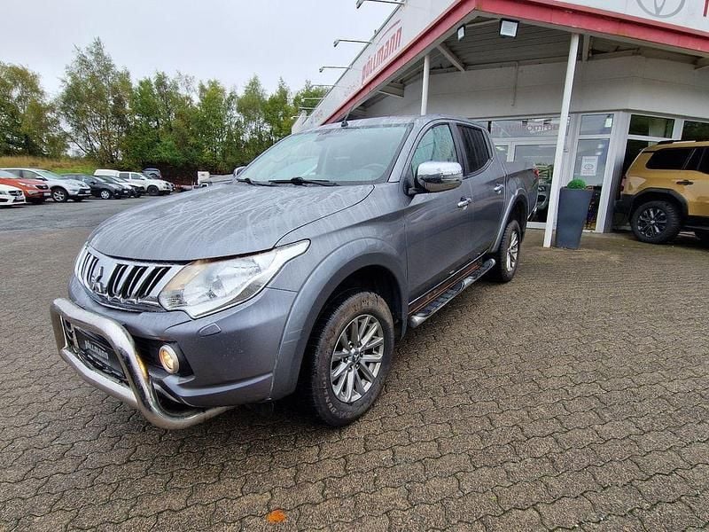 Grau Gebraucht 2016 Mitsubishi L200 Plus Abholung | 15.890 € (Guter Preis) - Bild 1/4
