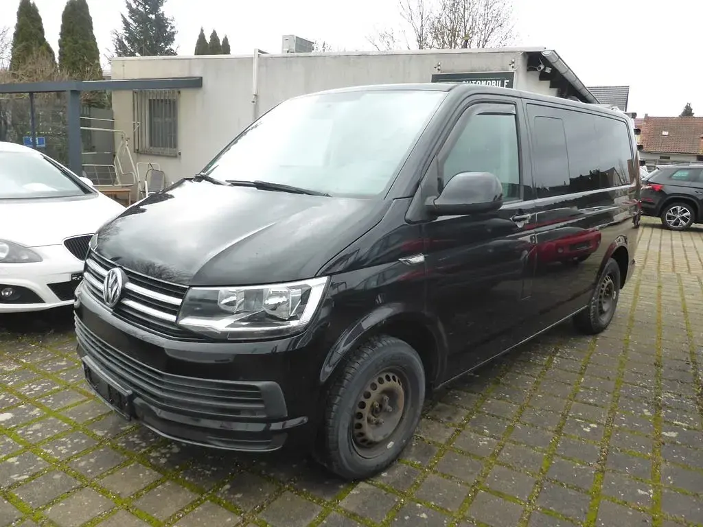 Second-hand VW Caravelle 150 CP (110 kW) 2016 Negru Van
