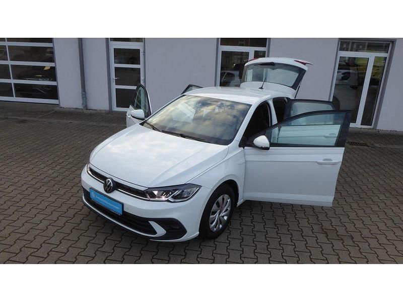 Gebraucht VW Polo Life 80 PS (58 kW) 2023 Weiß Kleinwagen