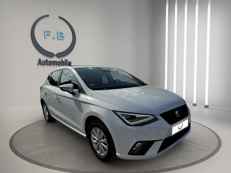 Weiß Gebraucht 2022 Seat Ibiza Style Kleinwagen | 14.999 € (Teuer) - Bild 1/4