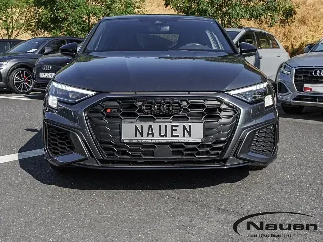Gebraucht Audi S3 Sport 310 PS (228 kW) 2024 Grau Limousine